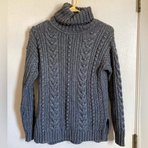 Ann Taylor Gray Cable Knit Merino Wool Blend Long Sleeve Turtleneck Sweater - Picture 2 of 8